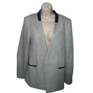 Tommy Hilfiger Gray Blazer with Tailored Silhouette
